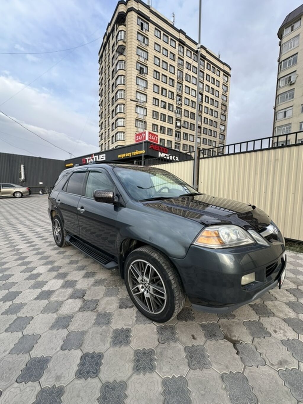Acura MDX: 2005 г., 3.5 л, Автомат, Газ, Кроссовер: фото 3