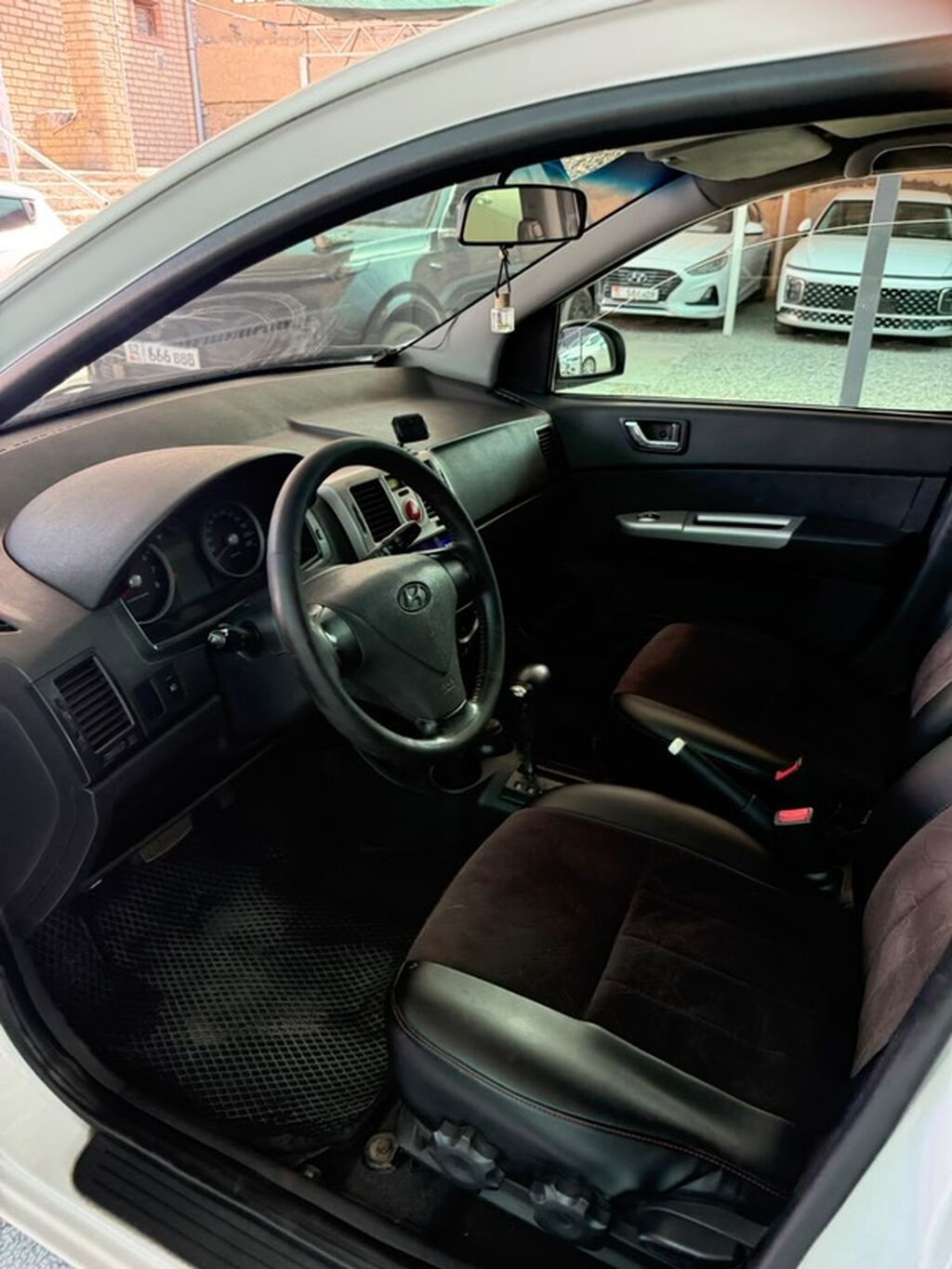 Hyundai Getz: 2010 г., 1.6 л, Механика, Бензин, Хэтчбэк: фото 5
