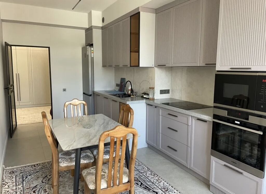 For rent 1 bedroom apartment in the "Golden Square" area. 184 Sydykov: фото 6