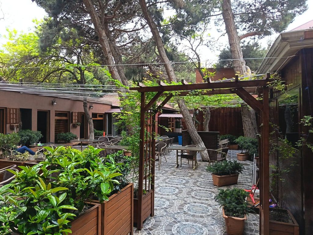 BADAMDARDA NÖQTƏSİNƏ QƏDƏR HAZIR — PREMİUM RESTORAN VƏ LOUNGE