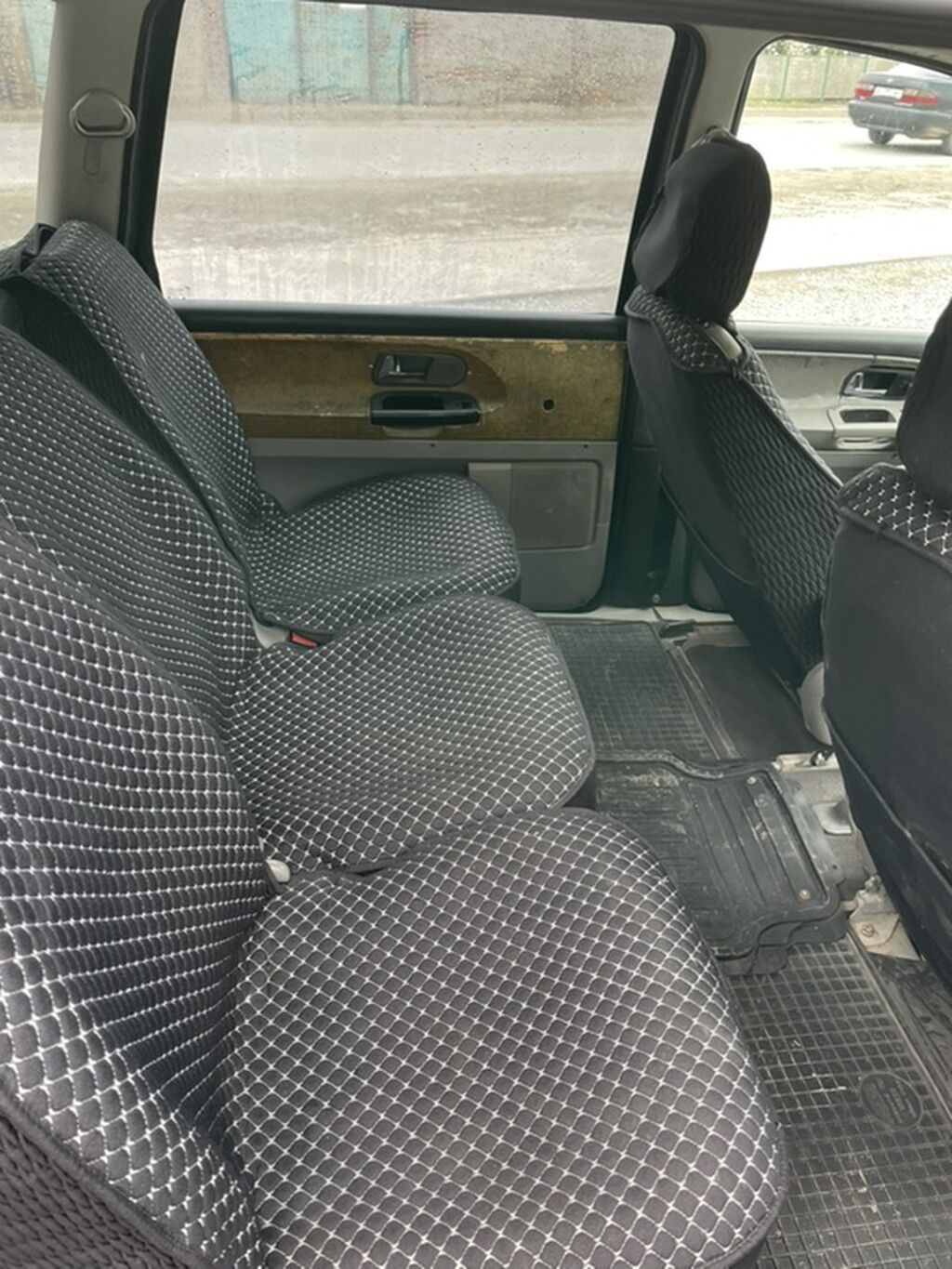 Ford Galaxy: 2002 г., 2 л, Механика, Бензин, Минивэн: фото 8