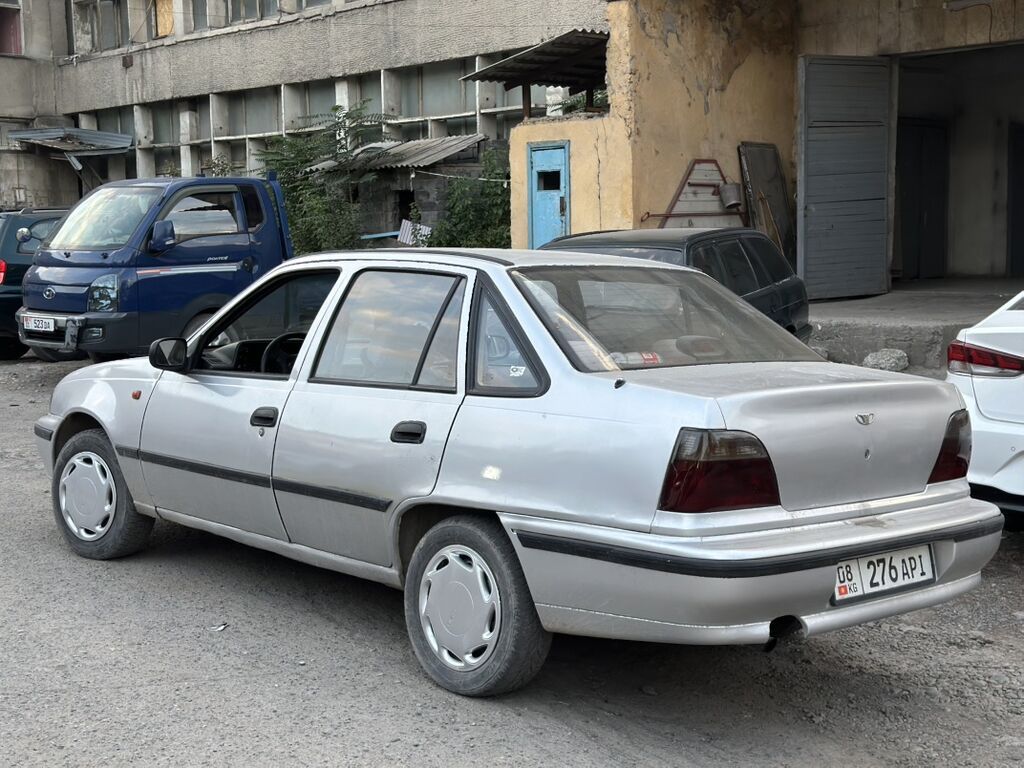 Daewoo Nexia: 2003 г., Седан: фото 2