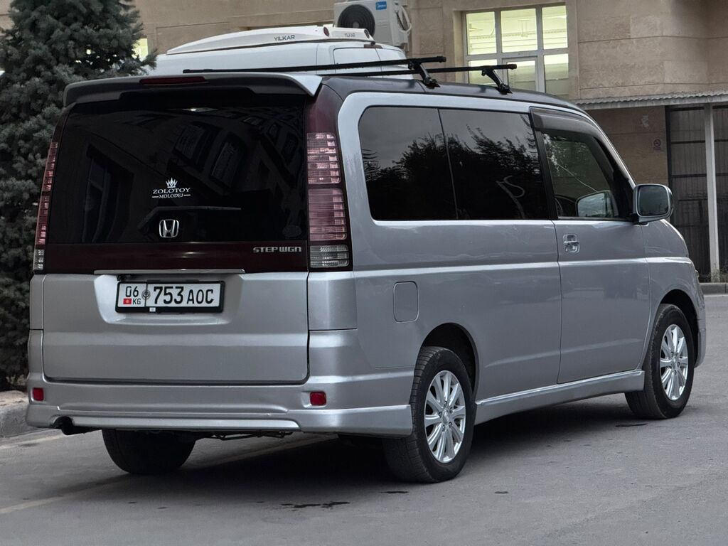 Honda Stepwgn: 2003 г., 2 л, Автомат, Бензин, Минивэн: фото 4