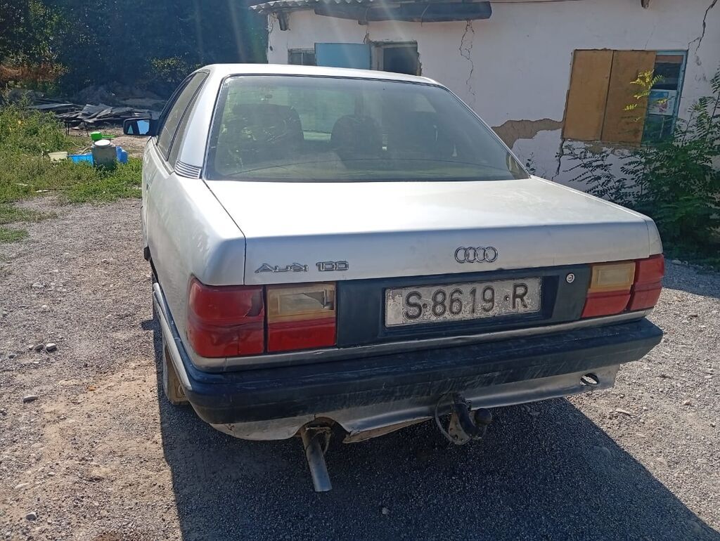 Audi 100: 1988 г., Механика, Седан: фото 4