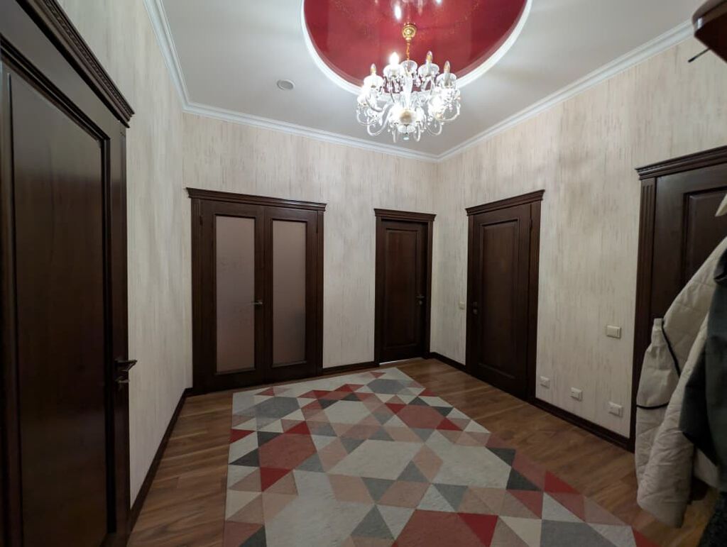 370 м², 6 комнат и более, ул. Горького / Панфилова: фото 4