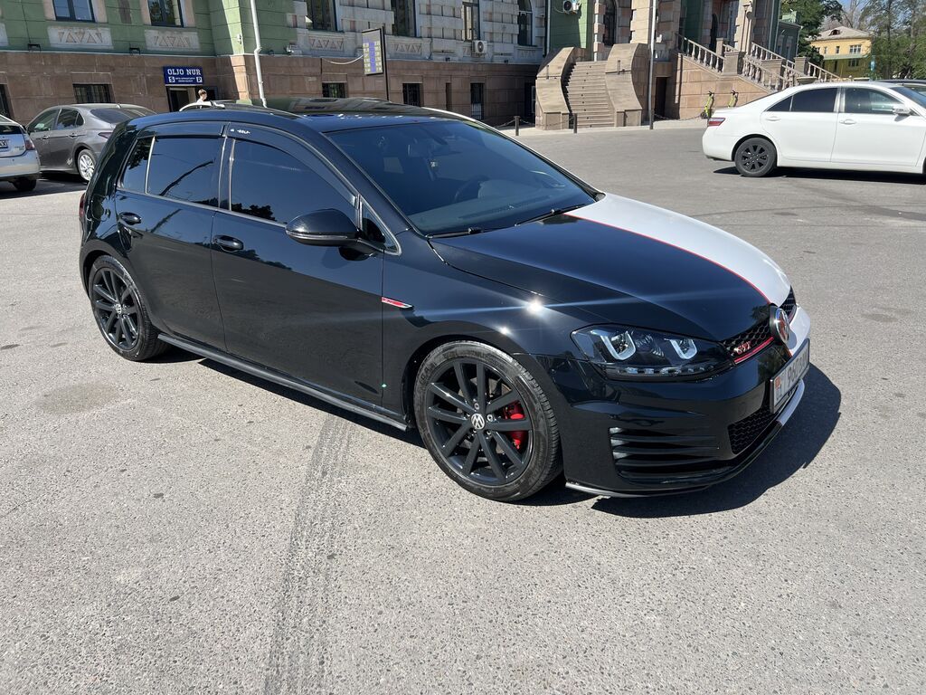 Volkswagen Golf GTI: 2014 г., 2 л, Робот, Бензин, Хэтчбэк: фото 4