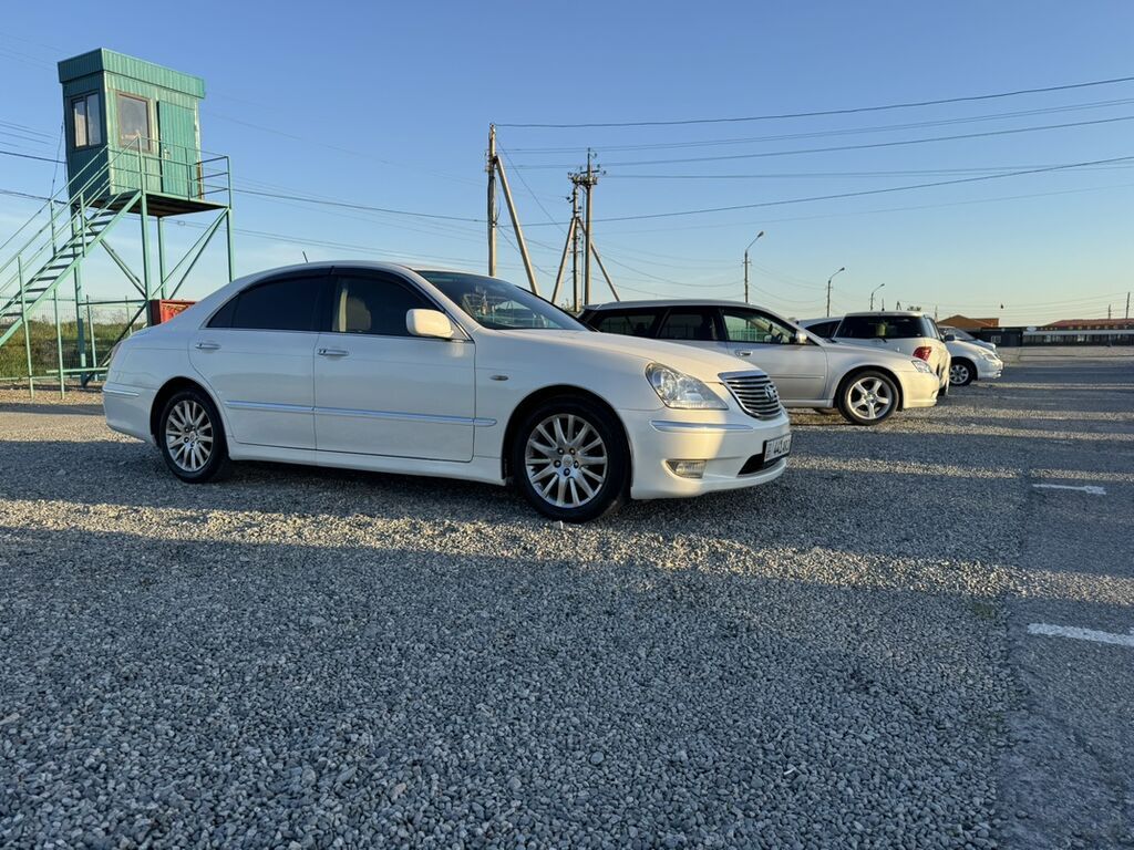 Toyota Crown Majesta: 2004 г., 4.3 л, Автомат, Бензин, Седан: фото 4