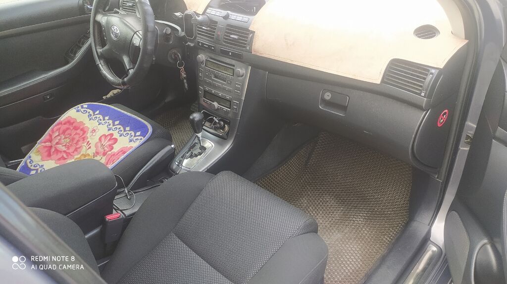 Toyota Avensis: 2005 г., 2 л, Автомат, Бензин, Универсал: фото 5