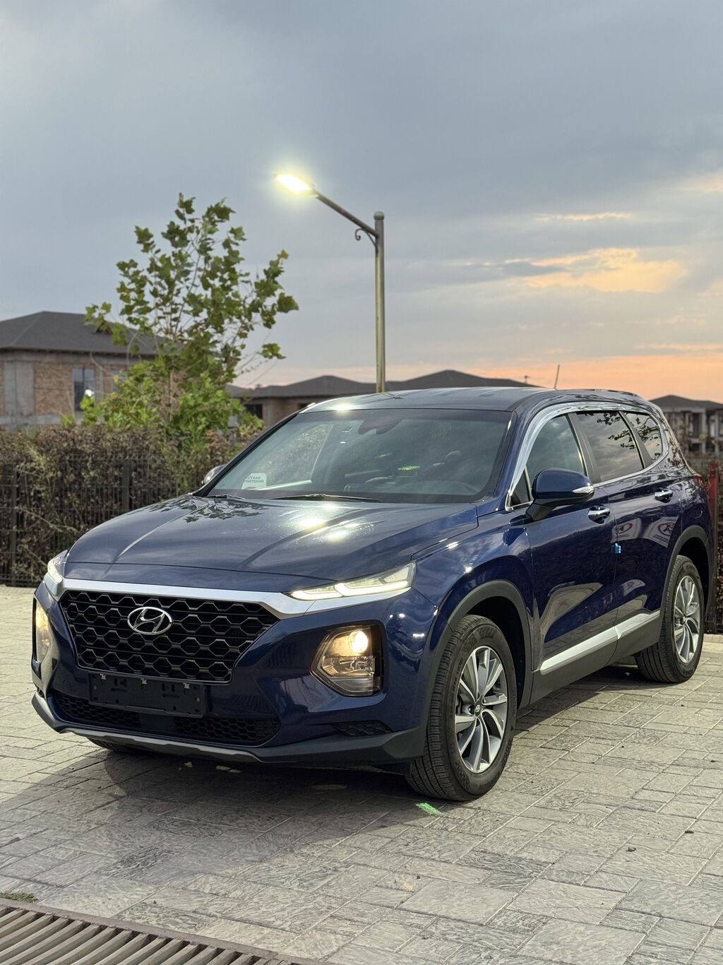 Hyundai Santa Fe: 2019 г., 2 л, Автомат, Бензин, Кроссовер: фото 2