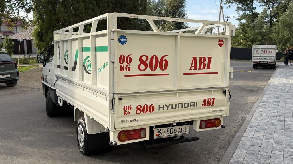 Hyundai Porter: 2003 г., 2.6 л, Механика, Универсал: фото 8
