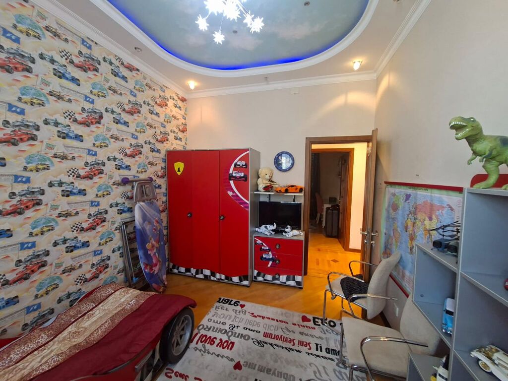 Bakı, 4 otaqlı, Köhnə tikili, 120 kv. m