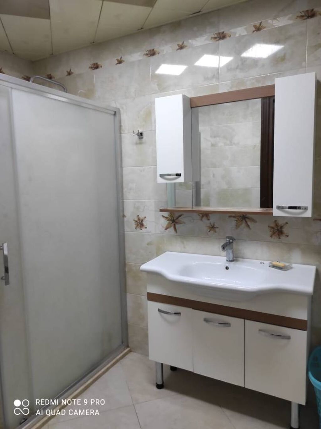 3 otaqlı, Yeni tikili, m. İnşaatçılar, 124 kv. m