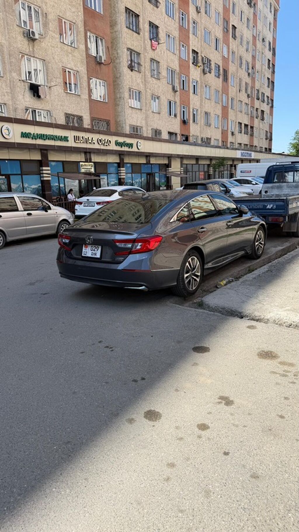 Honda Accord: 2019 г., 2 л, Вариатор, Гибрид, Седан: фото 2