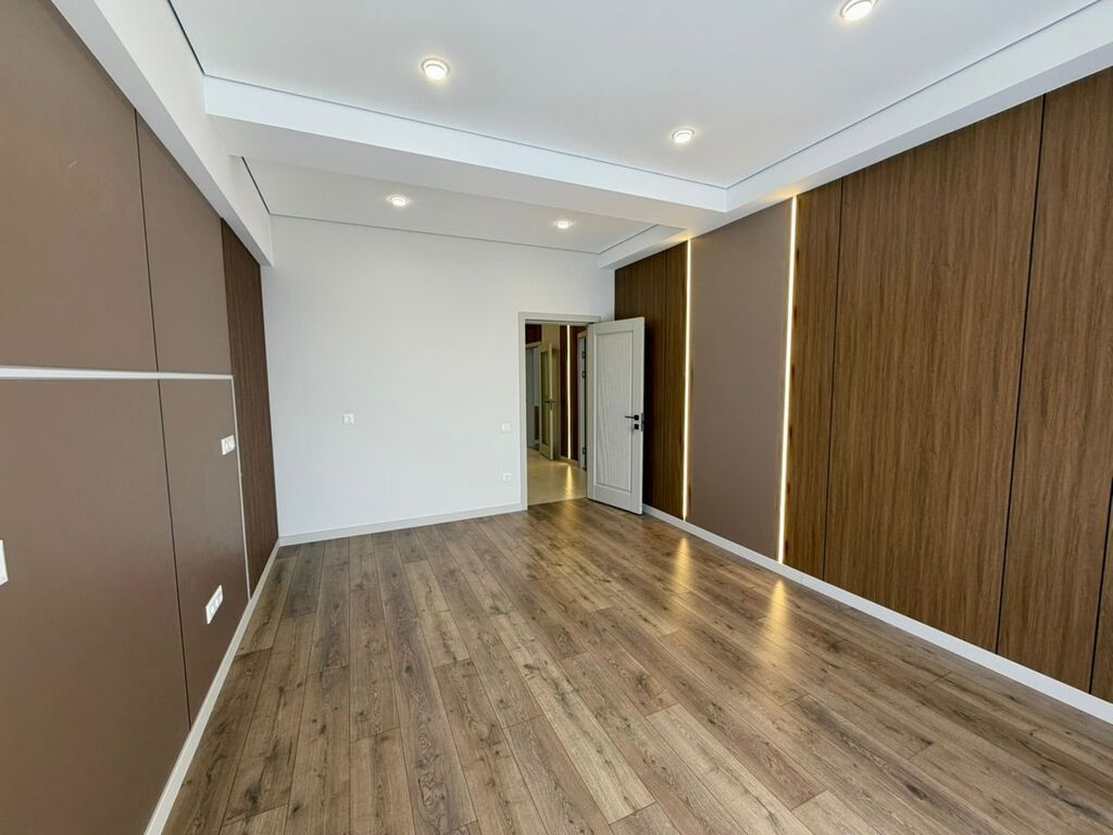 3 комнаты, 95 м², Кок-Жар мкр Элитка, 11 этаж, Дизайнерский ремонт: фото 2