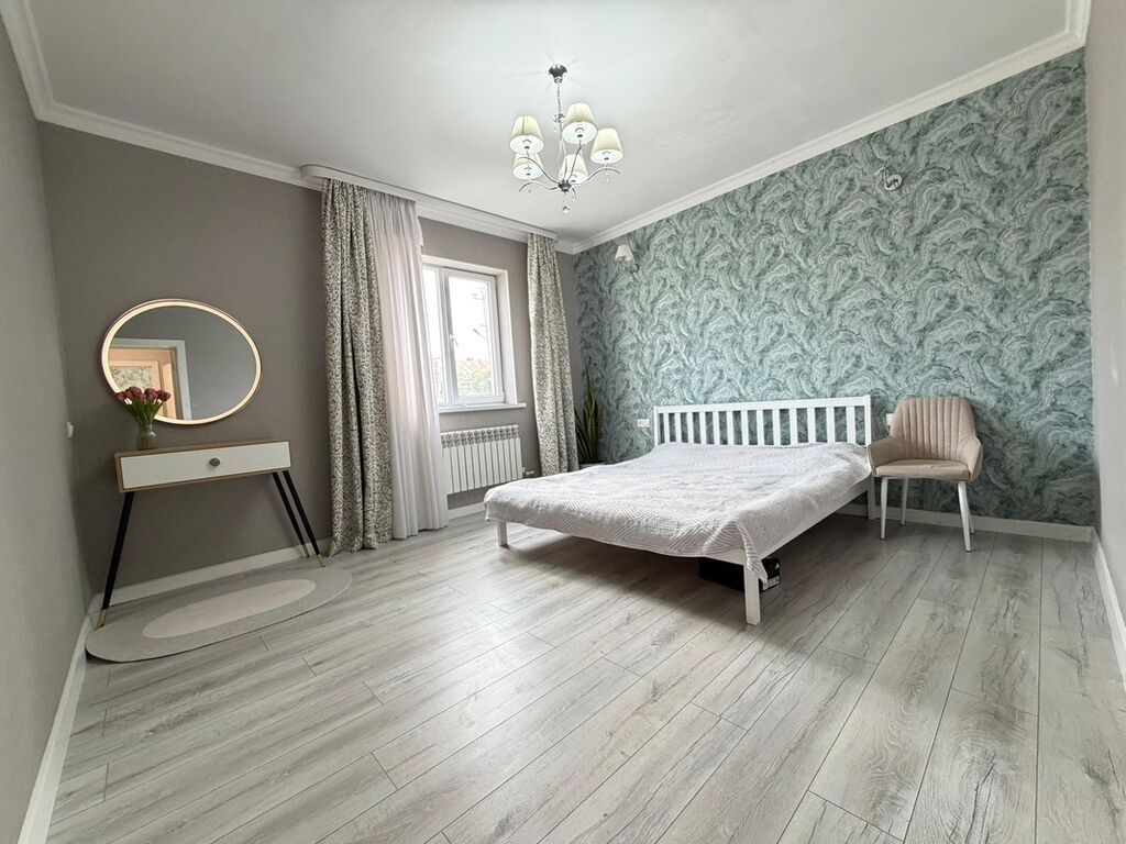 ПРОДАЁТСЯ УЮТНЫЙ СЕМЕЙНЫЙ ДОМ Просторный и очень уютный дом —: фото 2