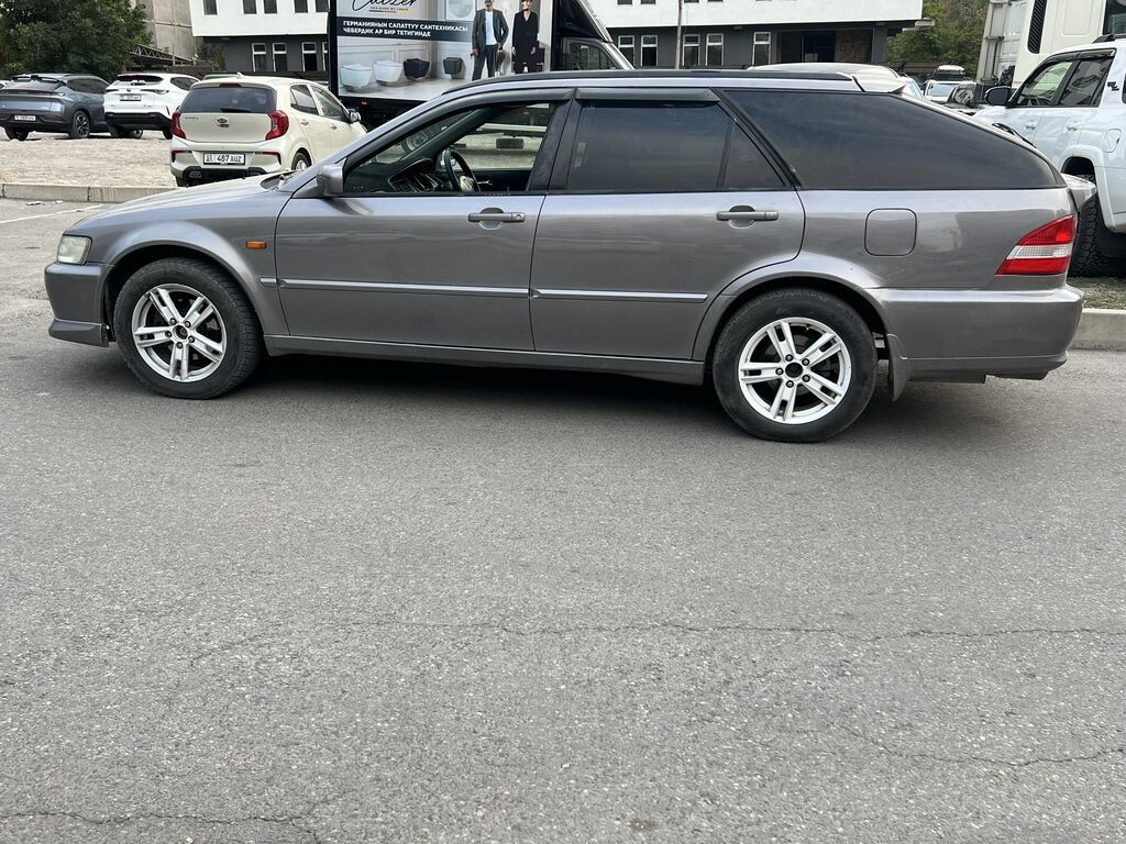 Honda Accord: 2001 г., 2.3 л, Автомат, Газ, Универсал: фото 5