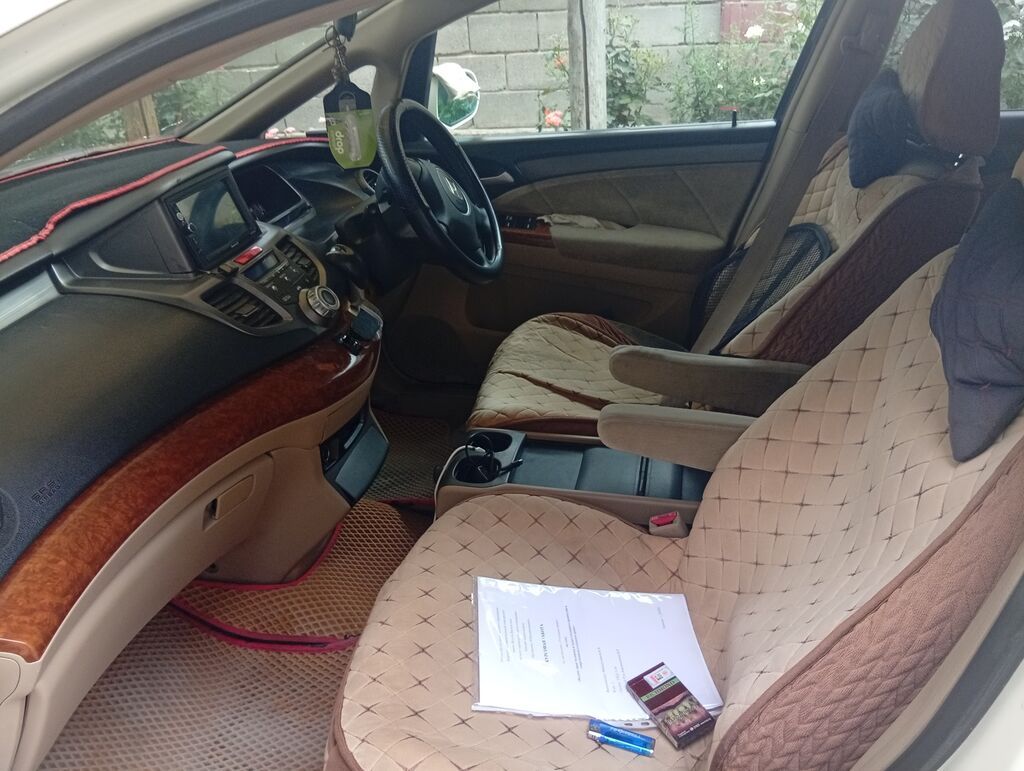 Honda Odyssey: 2005 г., 2.4 л, Вариатор, Бензин, Минивэн: фото 4