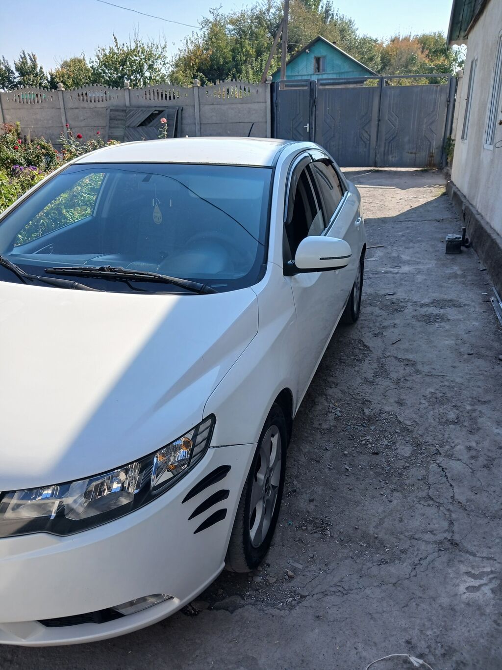Kia Cerato: 2012 г., 1.6 л, Автомат, Бензин, Седан: фото 2