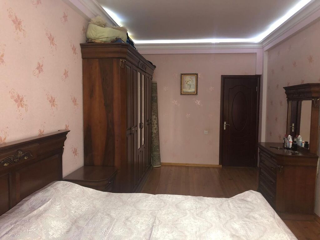 4 otaqlı, Yeni tikili, 99 kv. m