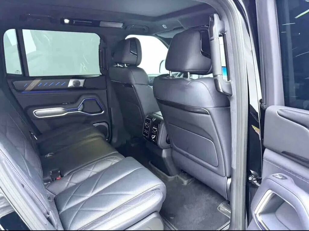BYD FangChengBao Leopard 8: 2025 г., 2 л, Автомат, Гибрид, Внедорожник: фото 5