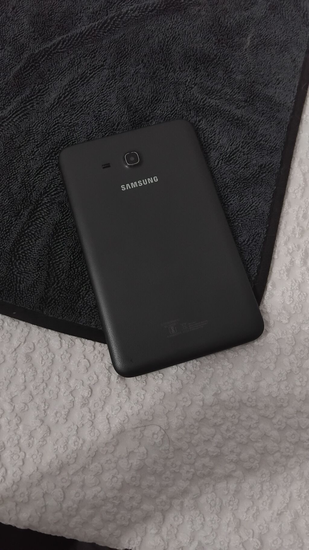 Планшет, Samsung, память 16 ГБ, 7" - 8", 3G, Б/у, Детский цвет - Черный: фото 2