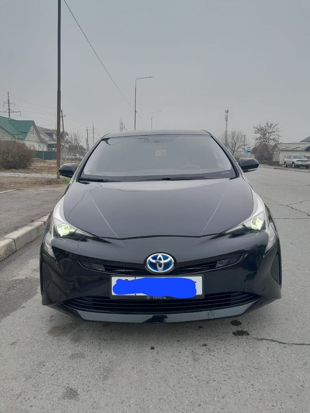 Toyota Prius: 2016 г., 1.8 л, Автомат, Гибрид, Хэтчбэк — фото 3