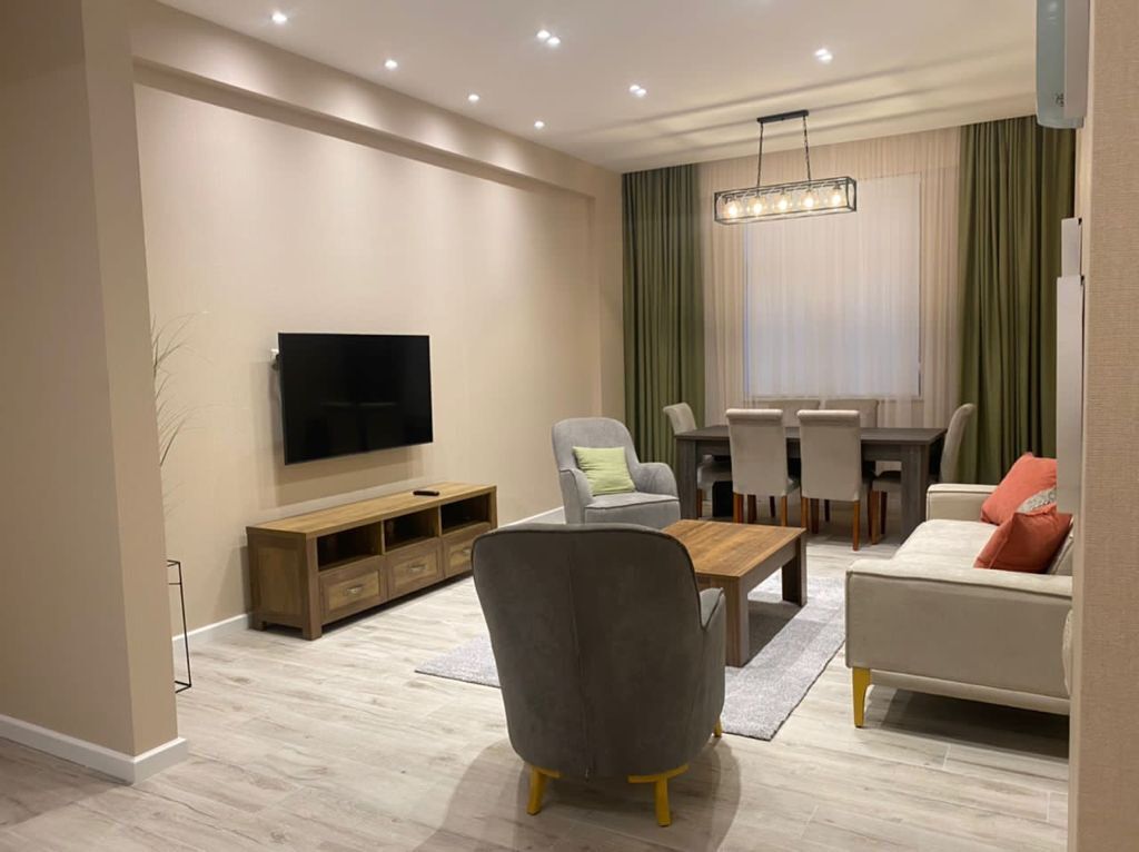 Renessans Palace | Elmlər metrosu | 3 Otaqlı Mənzil Kirayə Verilir 📍