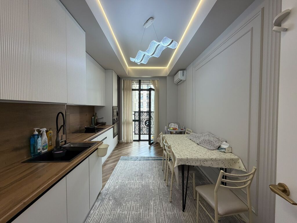 3 комнаты, 122 м², Ала-Арча ТРЦ Элитка, 10 этаж, Дизайнерский ремонт: фото 1