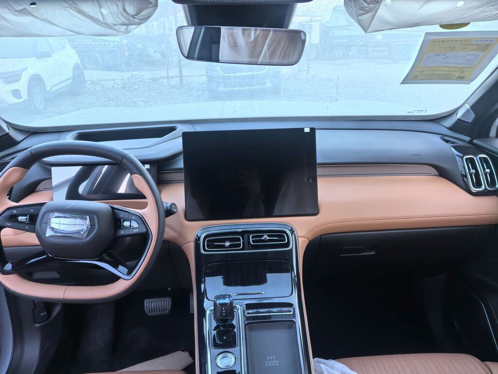 Geely Atlas: 2026 г., Бензин: фото 4