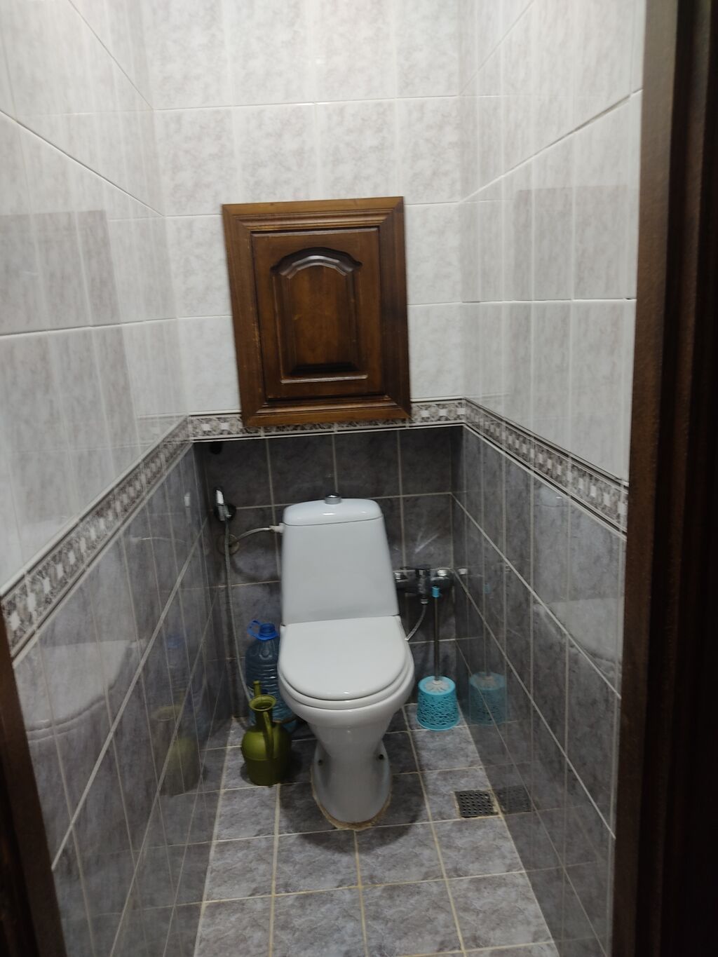 Kohne tikili binada 9/3 2 otaql menzil kirayye verilir uzun