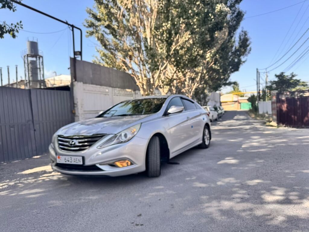 Hyundai Sonata: 2013 г., 2 л, Автомат, Газ, Седан: фото 6