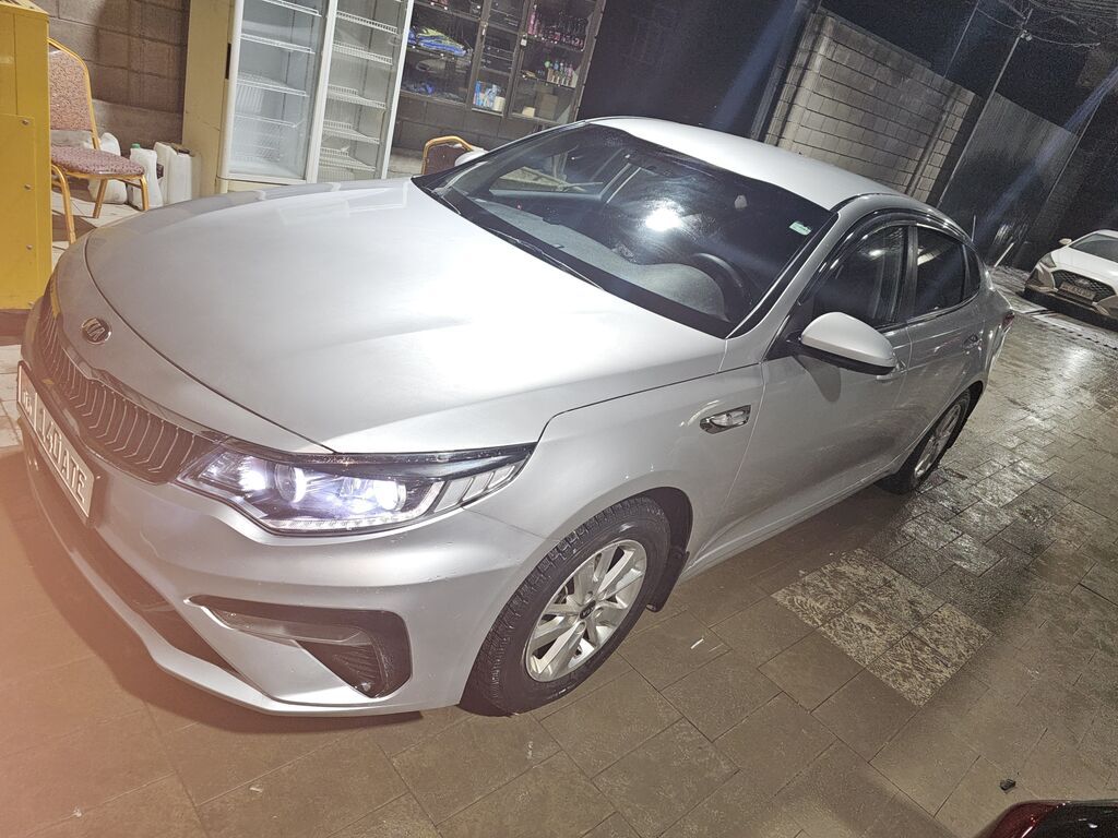 Kia K5