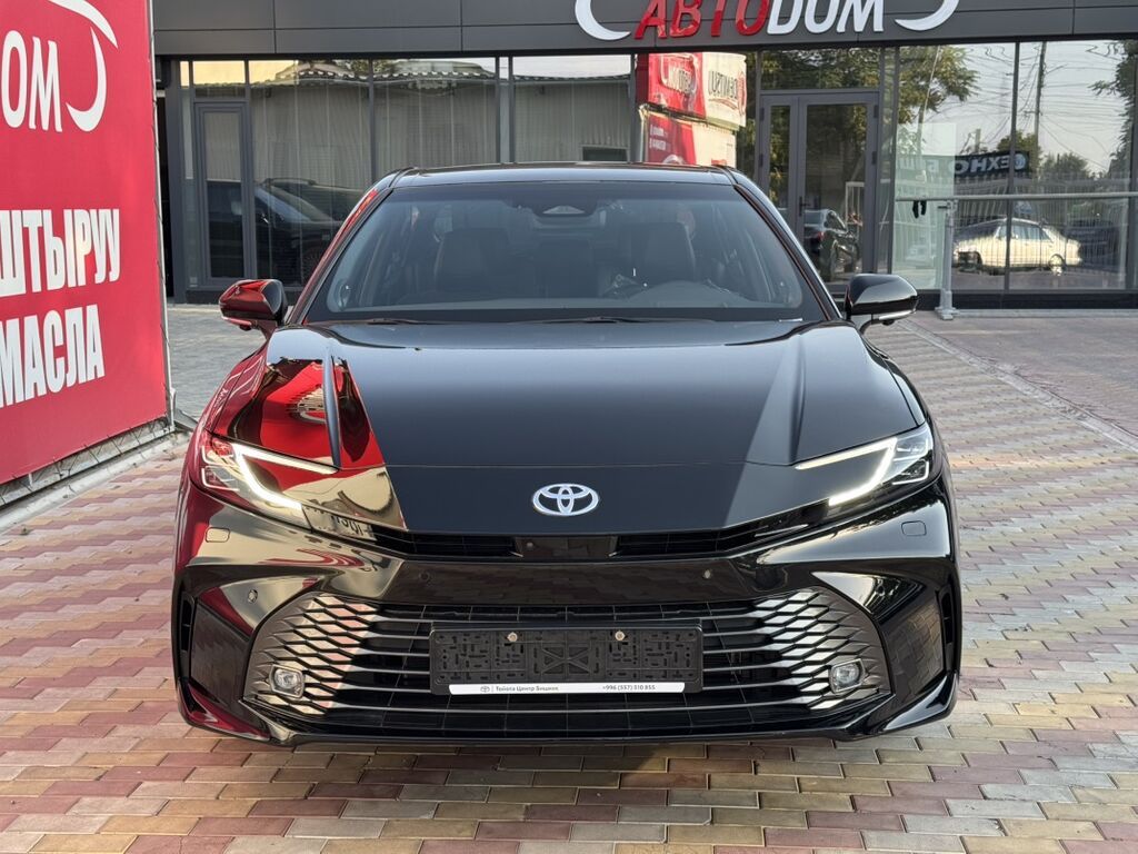 Toyota Camry: 2026 г., 2.5 л, Вариатор, Гибрид, Седан: фото 2