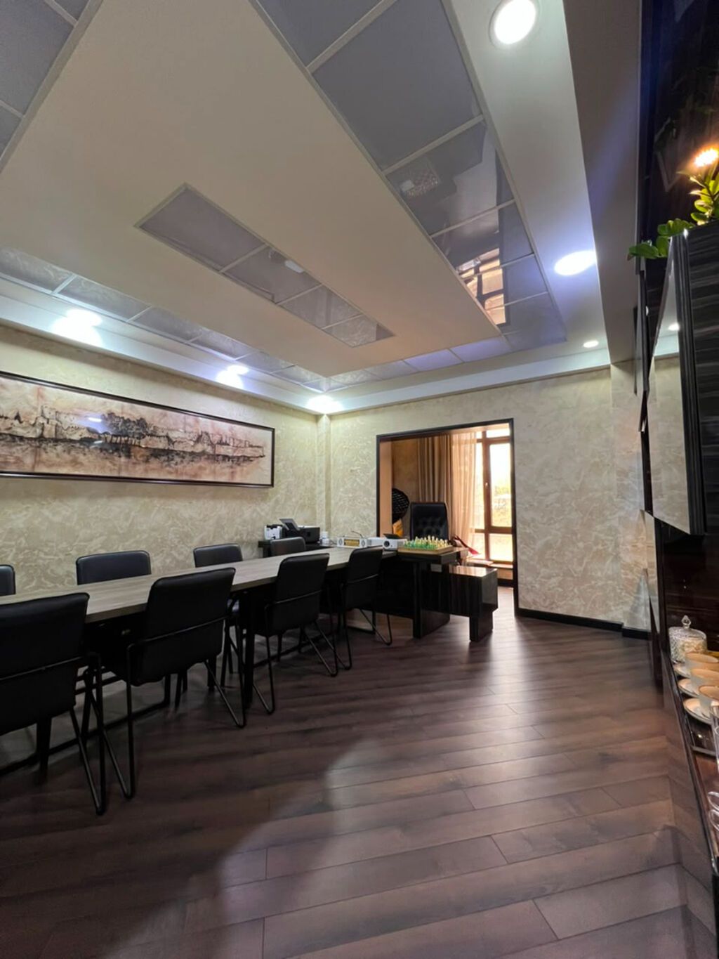 Продажа офисов 163 м², С ремонтом, С мебелью, 4 этаж: фото 2