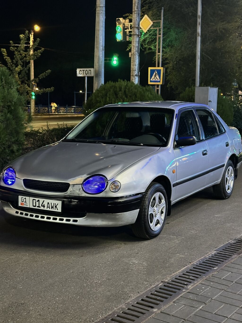 Toyota Corolla: 1998 г., 1.5 л, Автомат, Бензин, Седан: фото 1