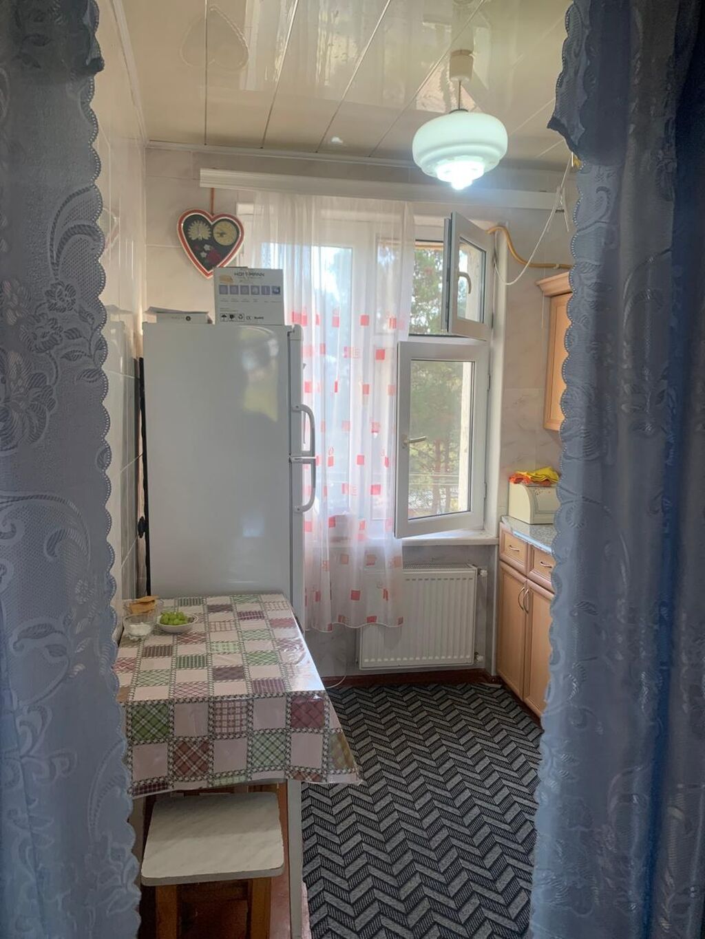 Saray, 3 otaqlı, Köhnə tikili, 67 kv. m