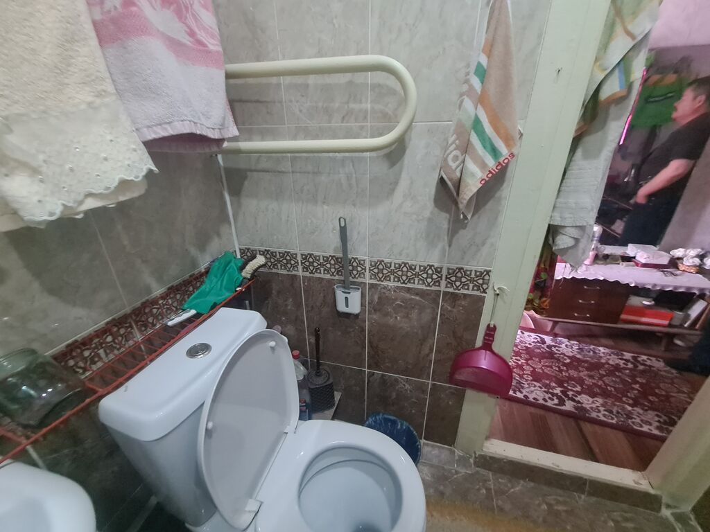 1 комната, 40 м², Джал мкр (в т.ч. Верхний, Нижний, Средний) 105 серия, 5 этаж, Косметический ремонт: фото 4