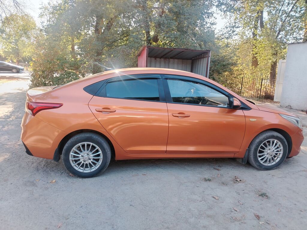 Hyundai Solaris: 2018 г., 1.6 л, Автомат, Бензин, Седан: фото 2