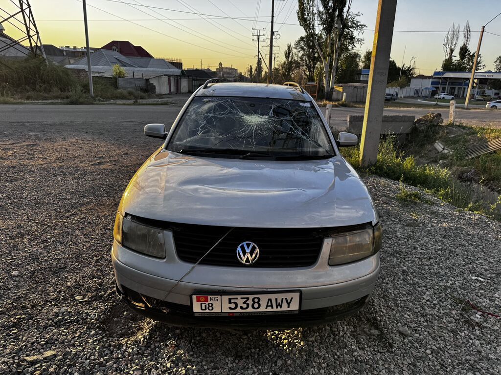 Volkswagen Passat Variant: 1999 г., 1.8 л, Механика, Бензин, Универсал: фото 2
