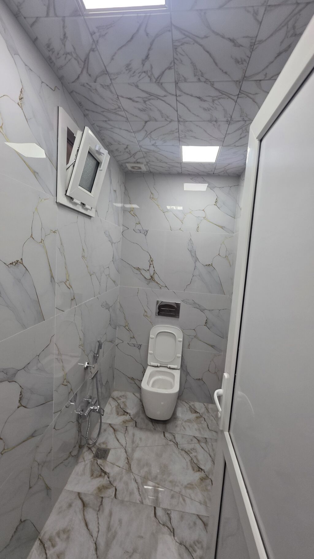 6 otaqlı, 205 kv. m, Yeni təmirli