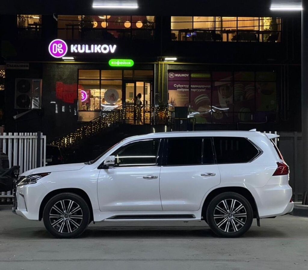 Lexus LX: 2020 г., 5.7 л, Автомат, Бензин, Внедорожник: фото 3