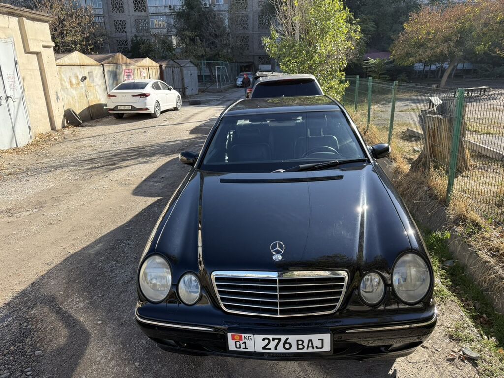 Mercedes-Benz E-Class: 2000 г., 4.3 л, Автомат, Бензин, Седан: фото 2