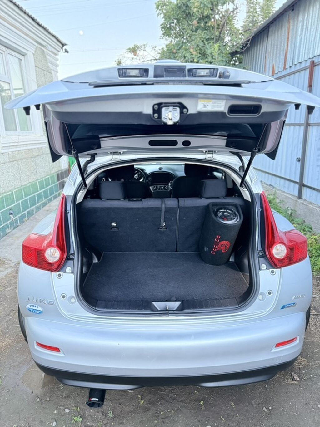 Nissan Juke: 2013 г., 1.6 л, Автомат, Бензин, Кроссовер: фото 7