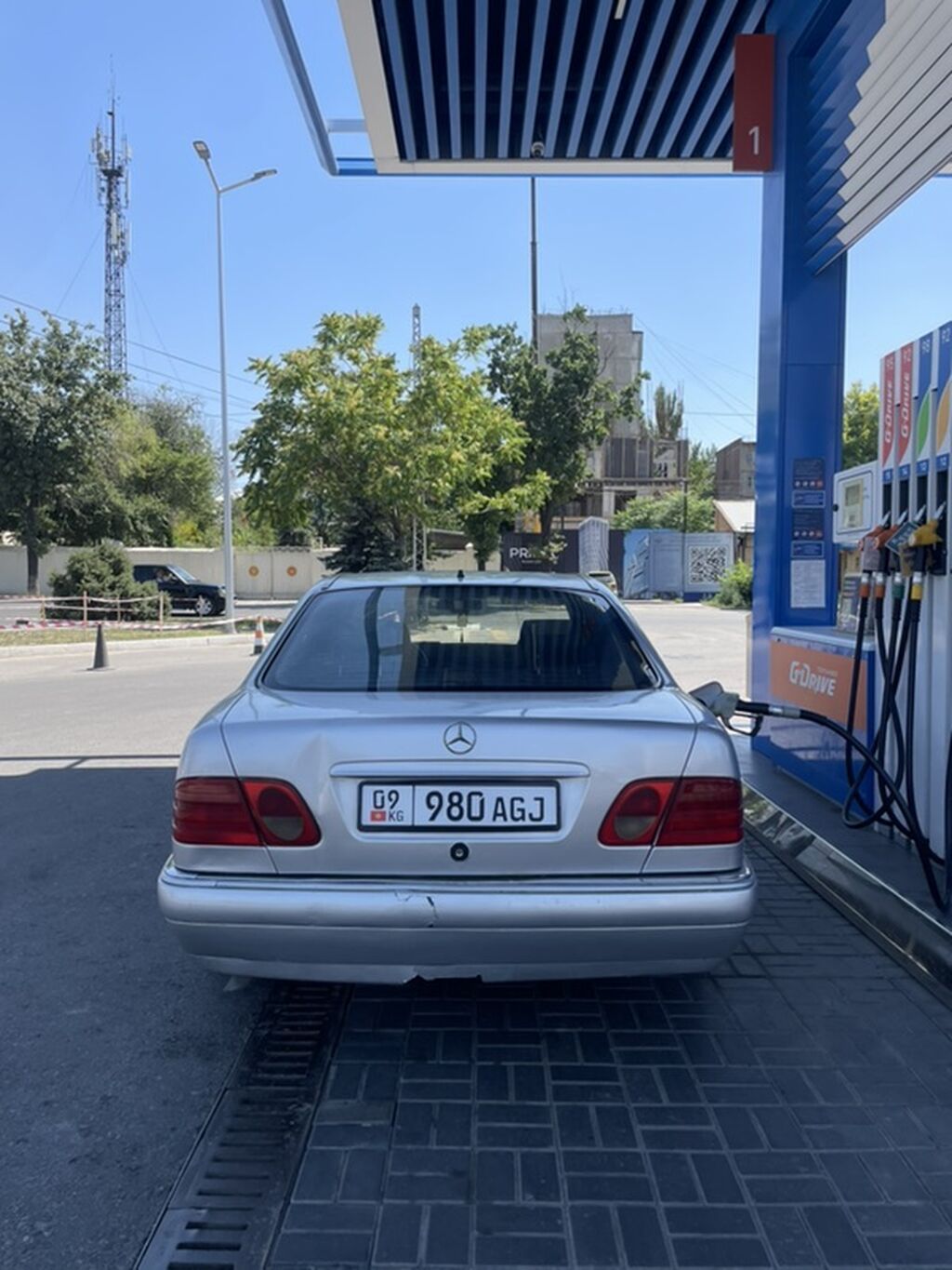 Mercedes-Benz E-Class: 1996 г., 2.2 л, Автомат, Дизель, Седан: фото 2