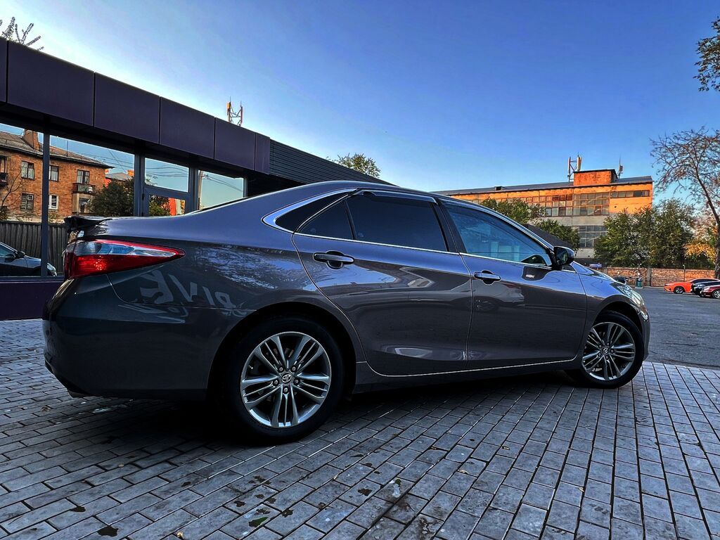 Toyota Camry: 2016 г., 2.5 л, Автомат, Бензин, Седан: фото 4