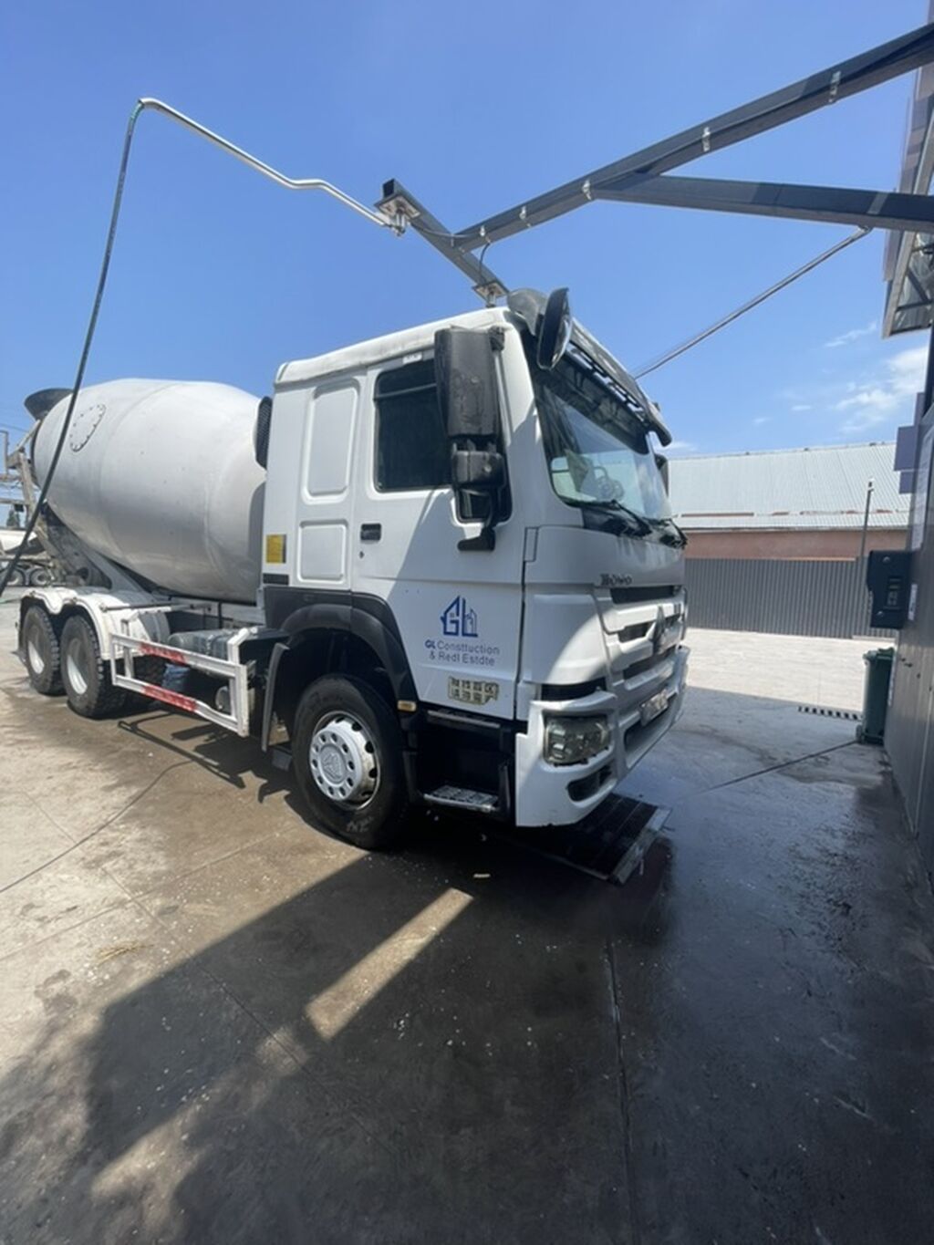 Автобетоносмеситель HOWO 6x4: фото 4