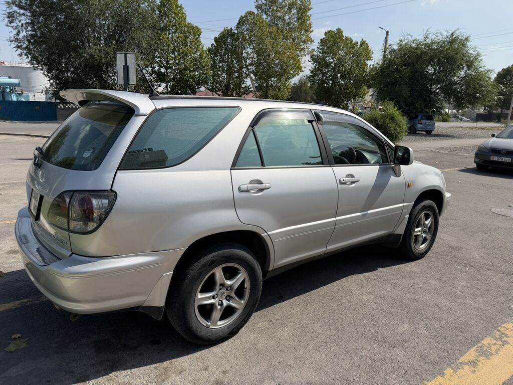 Toyota Harrier: 2003 г., Автомат, Бензин, Кроссовер: фото 2