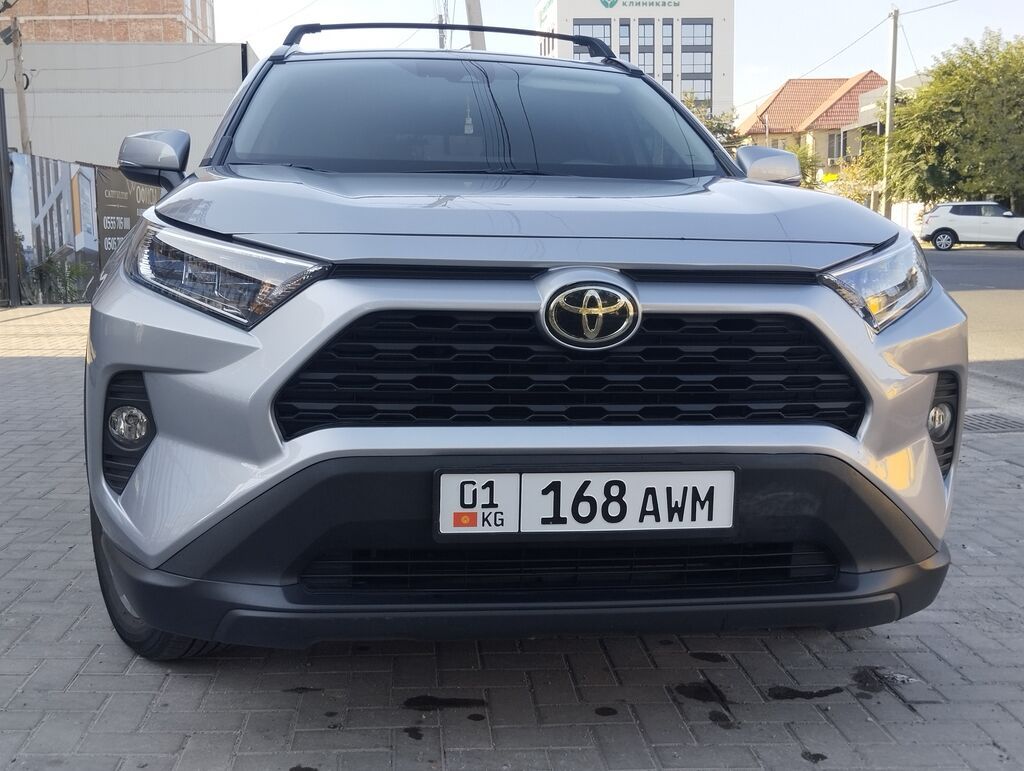 Toyota RAV4: 2019 г., 2.5 л, Автомат, Бензин, Кроссовер: фото 2