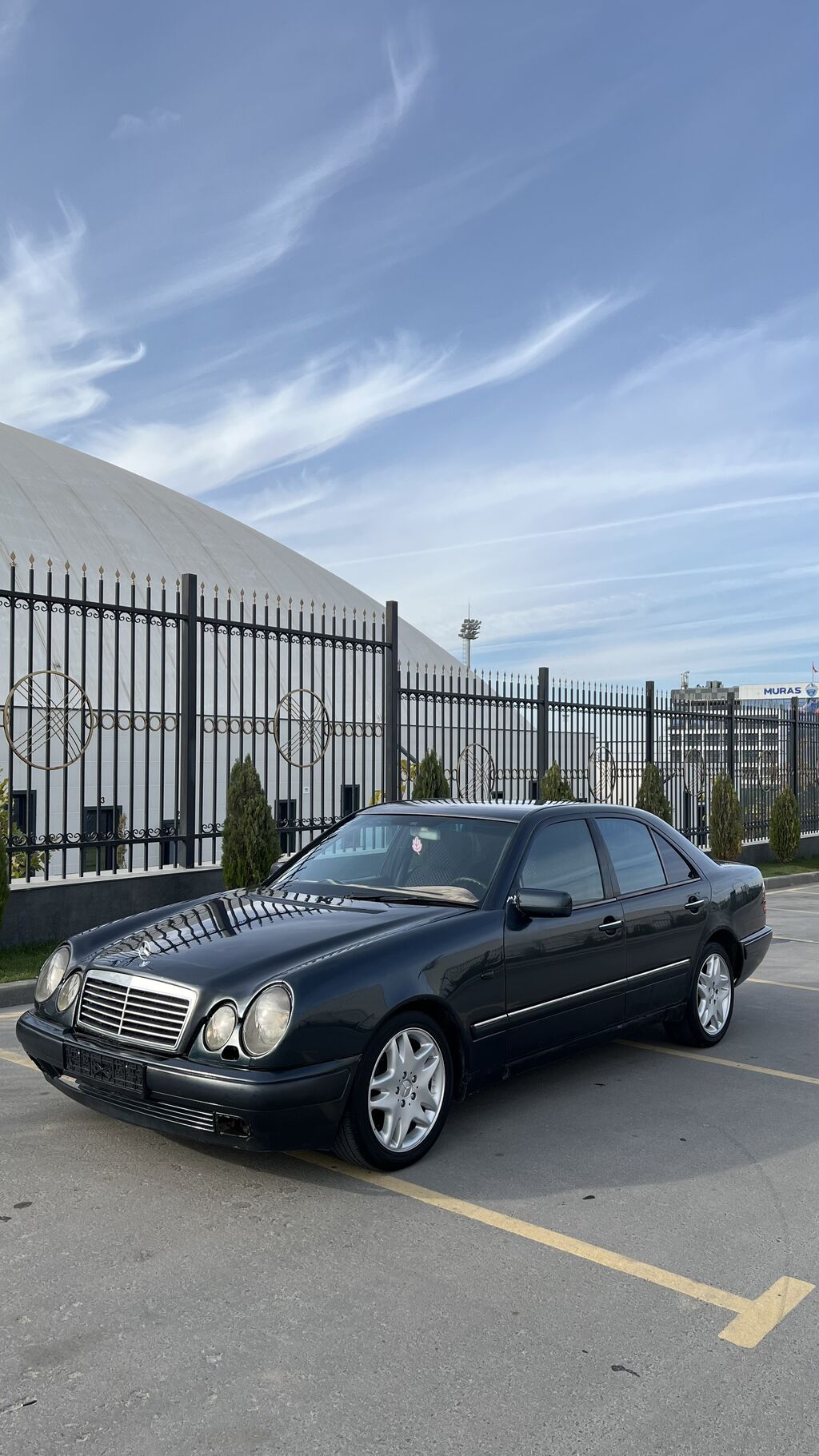 Mercedes-Benz E-Class: 1998 г., 3.2 л, Автомат, Бензин, Седан: фото 2