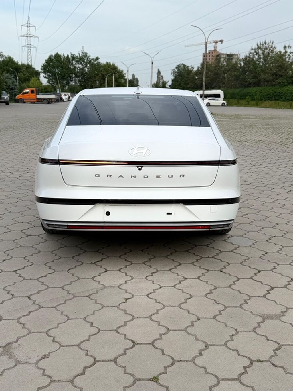Hyundai Grandeur: 2023 г., 3.5 л, Автомат, Газ, Седан — фото 8